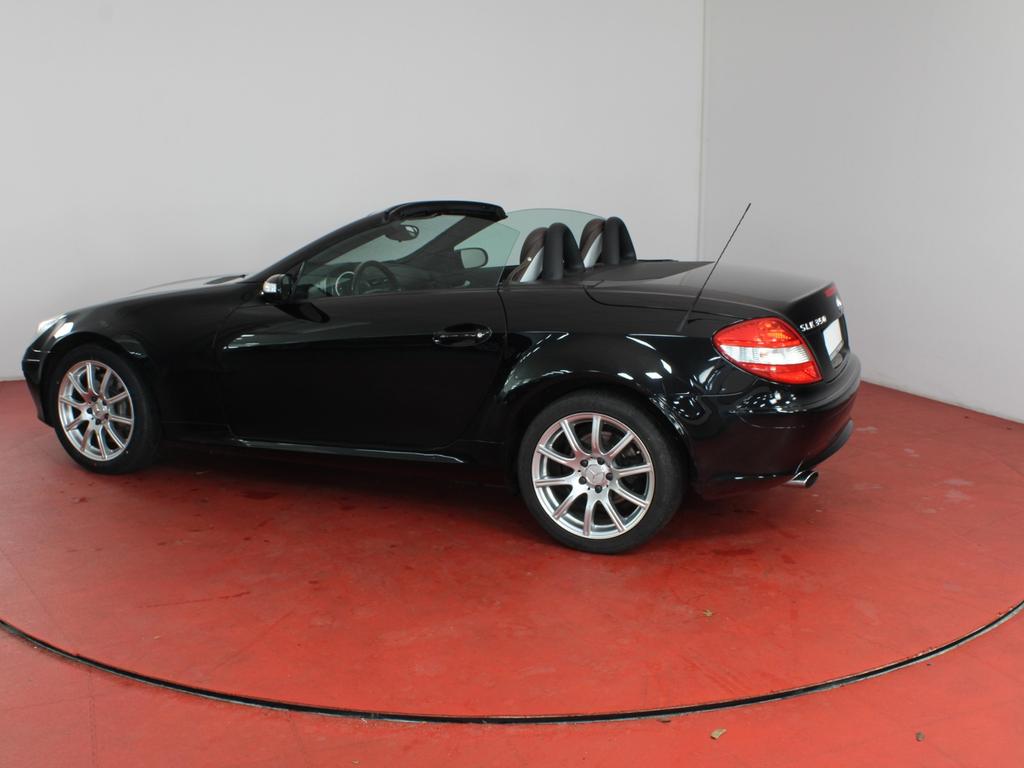 Mercedes-Benz SLK 350