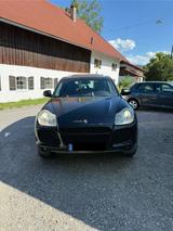 Porsche Cayenne Turbo - Porsche Cayenne aus 2005: Turbo