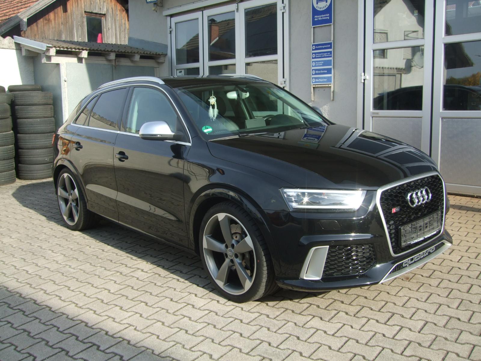 Audi RS Q3 2.5 TFSI quattro PANO AHK NAVI unf. frei
