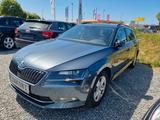 Skoda Superb 2.0 TDI Combi DSG Euro6 Navi ACC LED - Skoda Superb: Combi Eu