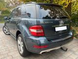 Mercedes-Benz ML 300 CDI BlueEfficiency 4Matic AHK NAV SHZ PDC - Mercedes-Benz ML 300: Cdi 4matic