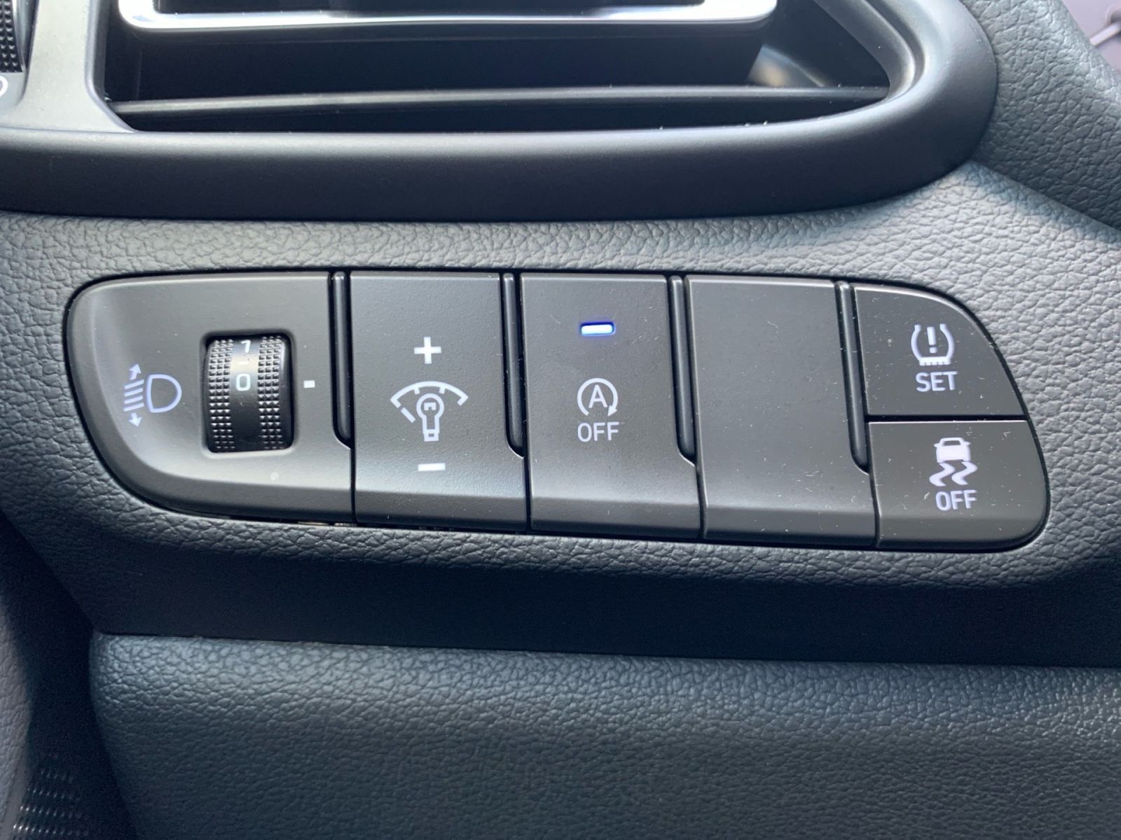 Fahrzeugabbildung Hyundai i30 1.0 T-GDI 7-DCT Advantage Navi LED