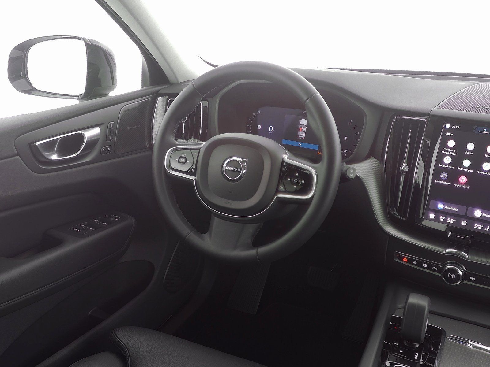 Volvo XC60 B4 Diesel AWD Plus Dark STANDHZ 360 GSHD foto 4