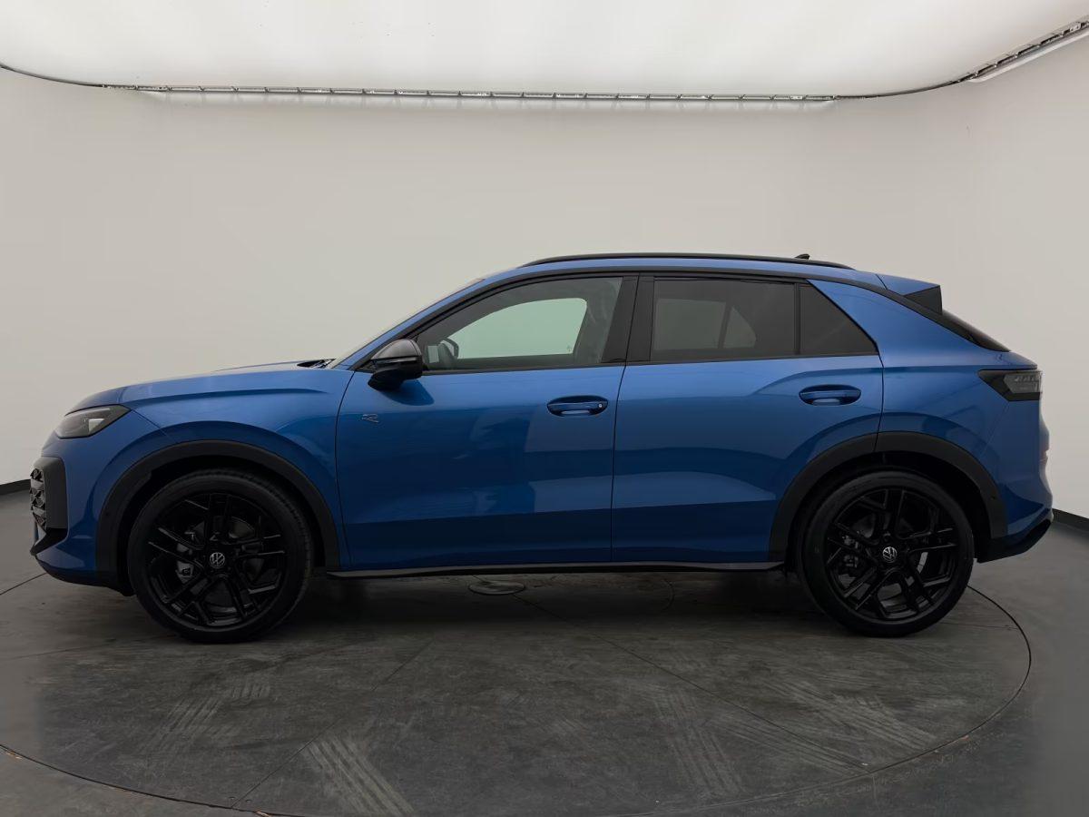 Volkswagen T-Roc 1.5 eTSI DSG R-Line +BLACK-STYLE+CAM+ACC+, миниатюра 6