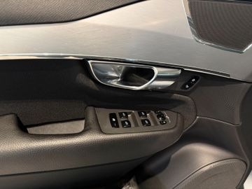 Volvo XC90 - 10
