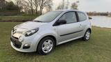 Renault Twingo Expression 1.2 LEV 16V 75 eco2 Expression - silberne Renault Twingo