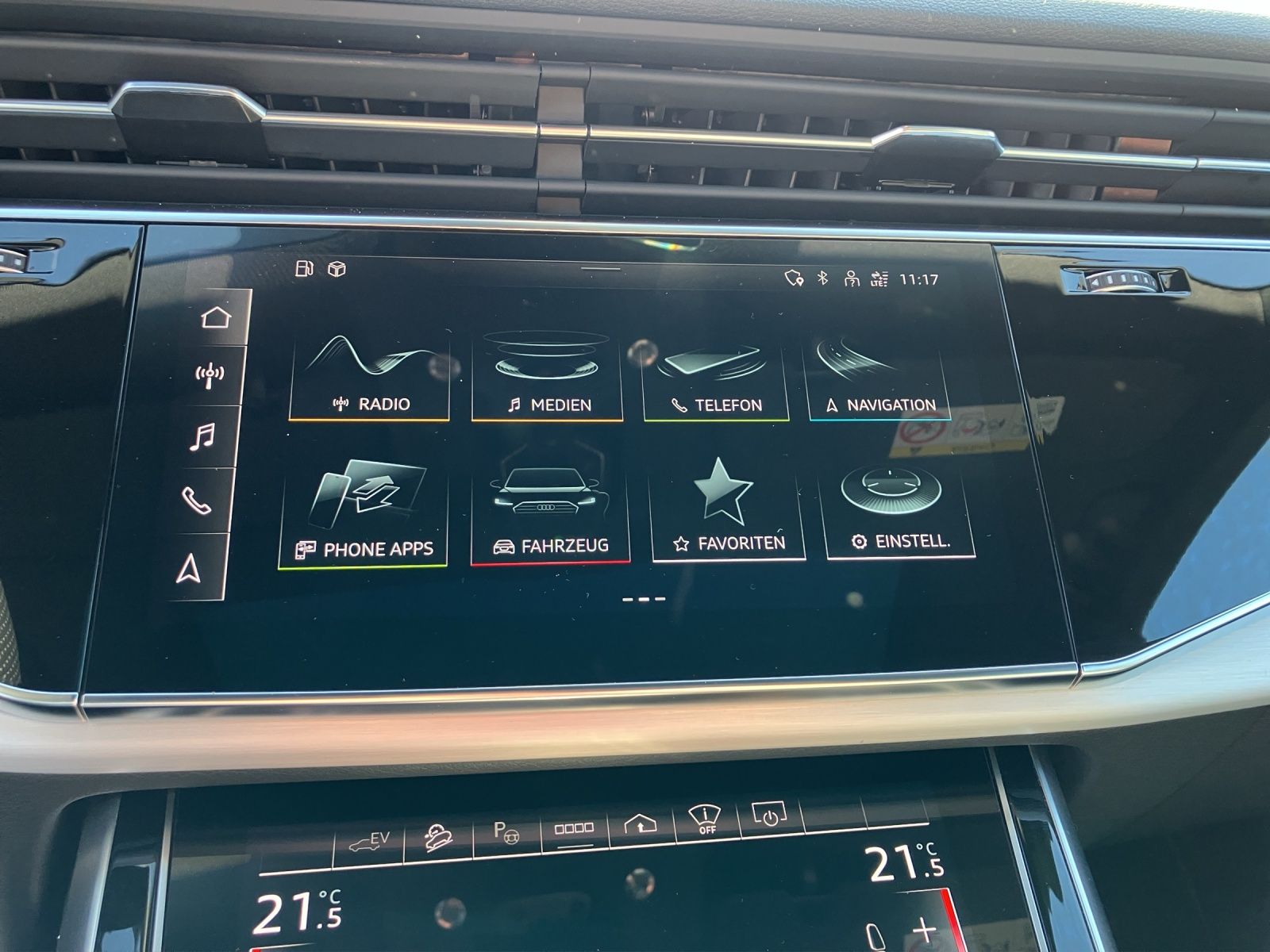 Fahrzeugabbildung Audi Q8 55 TFSI e quattro HD MATRIX AHZV PANO Luft AH