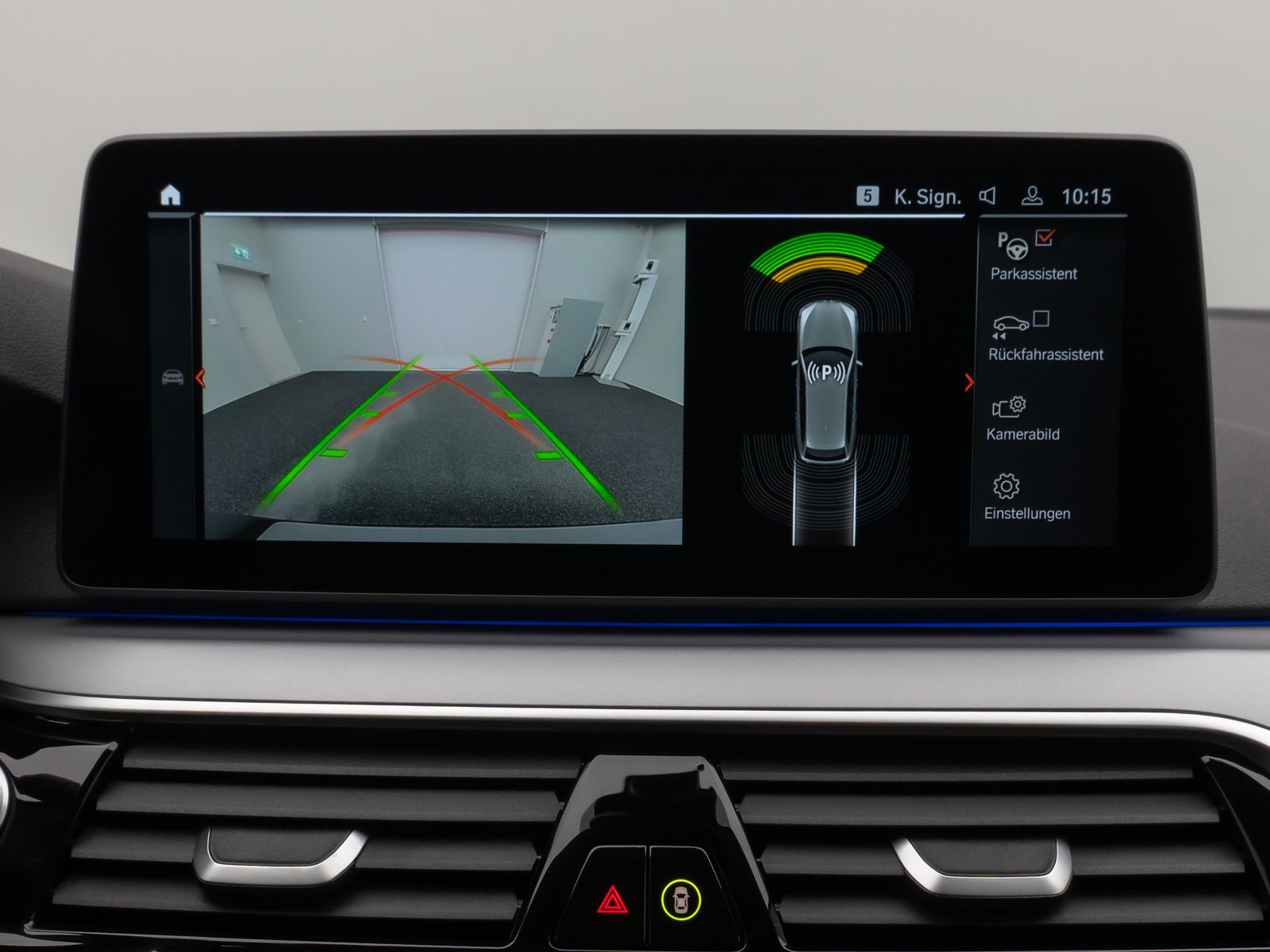 Fahrzeugabbildung BMW 530i Kamera Laser HUD DAB 4xKlima AHK Komfort