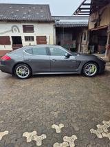 Porsche Panamera S E-Hybrid  - Porsche Panamera mit Hybrid-Antrieb