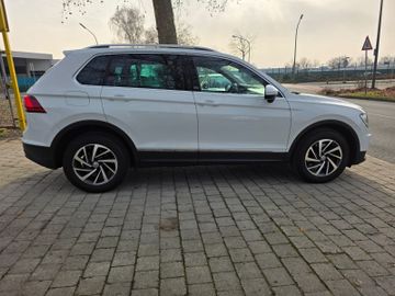 Volkswagen Tiguan - 7
