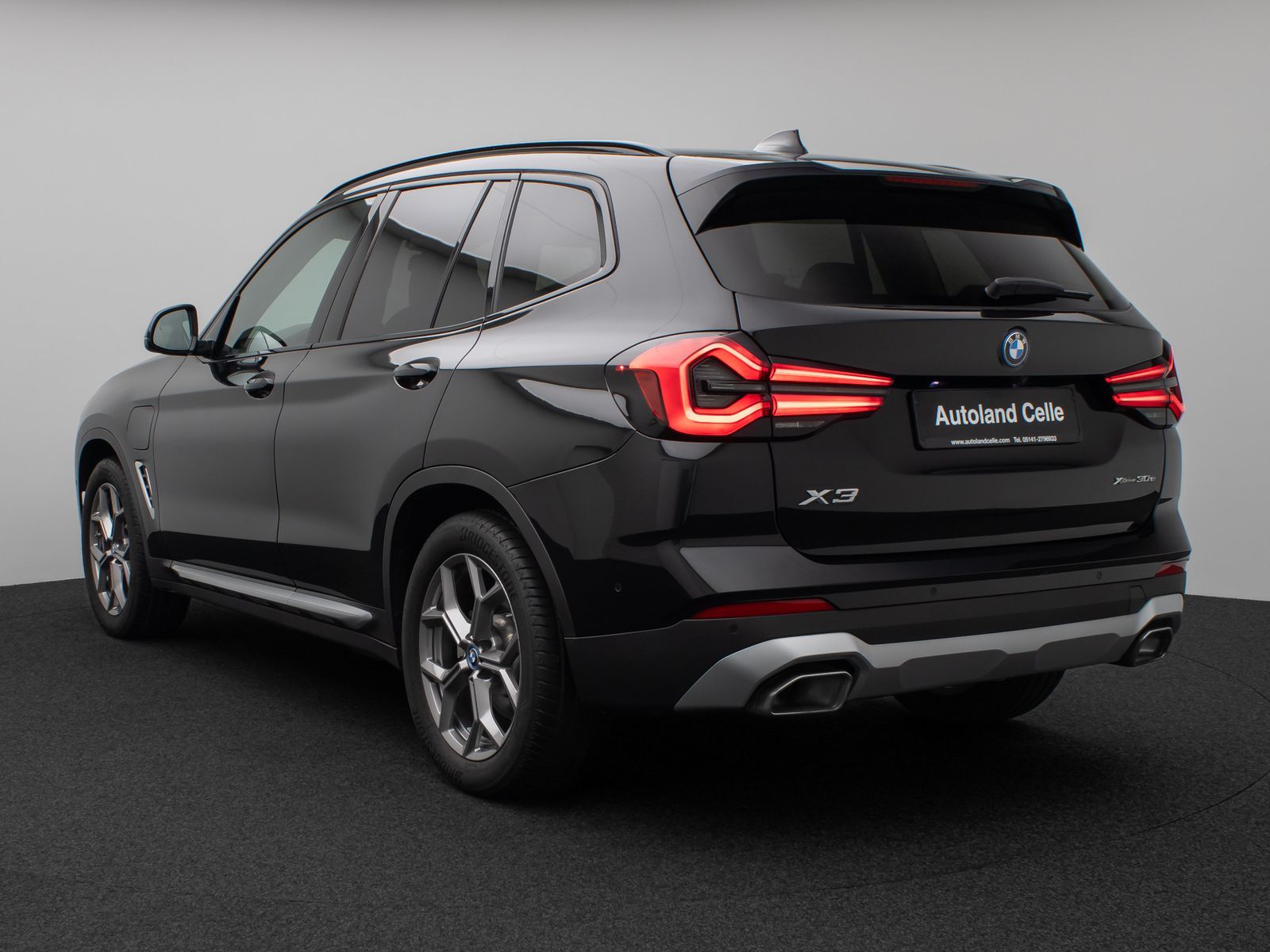 Fahrzeugabbildung BMW X3 xD30e Kamera DAB HiFi Komfort MSport 19Zoll