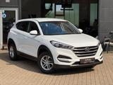 Hyundai Tucson blue Classic 2WD Navi 1.Hand... - Hyundai TUCSON Gebrauchtwagen in Düsseldorf