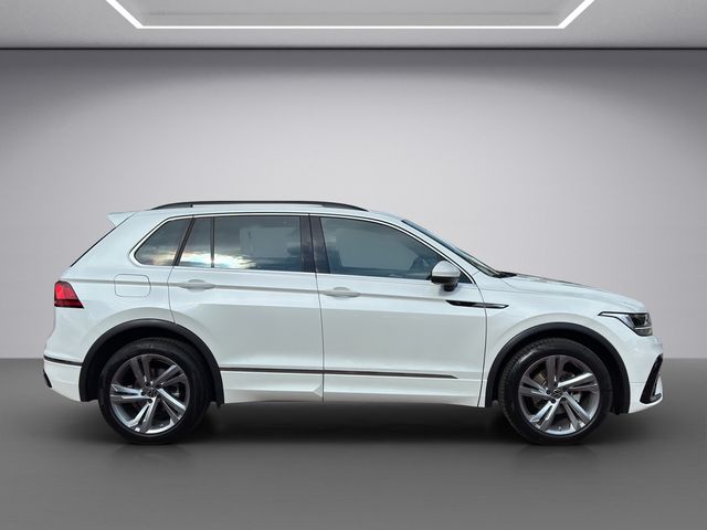 Tiguan 2.0 TDI R-Line DSG ACC FACEL. LED PANO