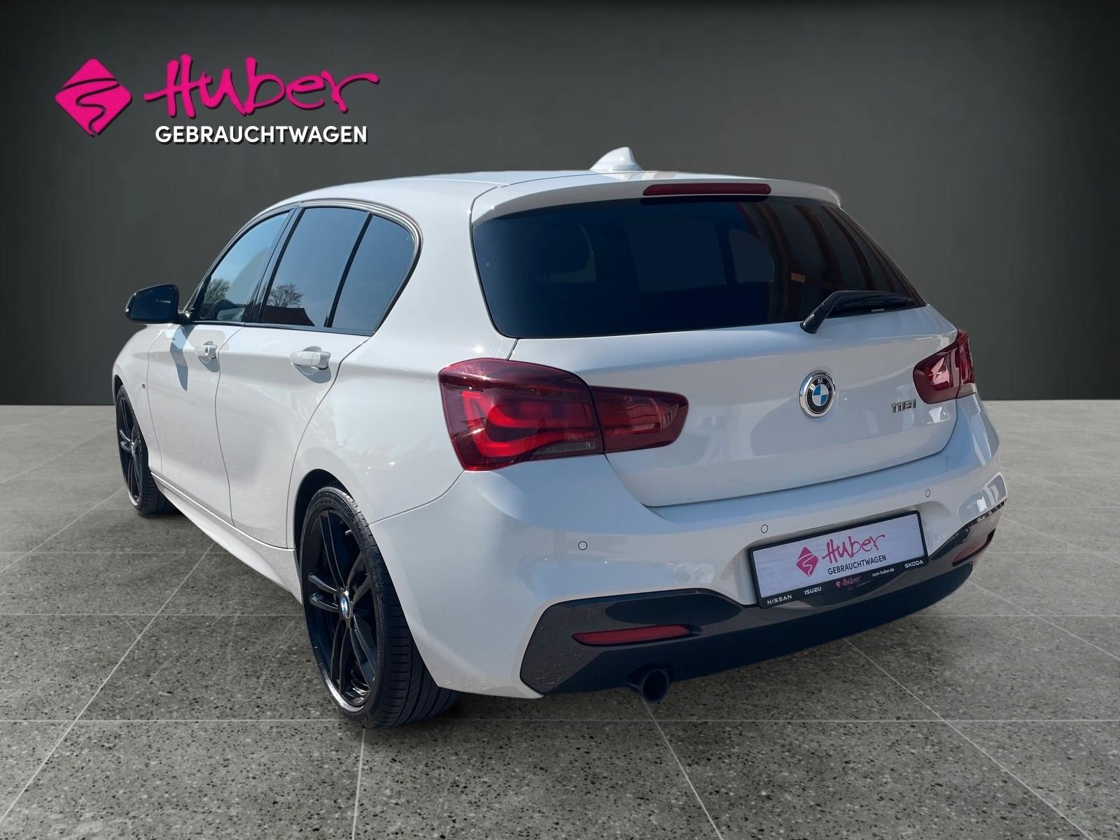 BMW 118 i M SPORTPAKET ( * NAVI * AUTOMATIK * )