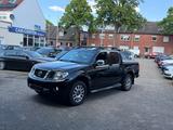 Nissan Navara Pickup Double Cab LE V6 4x4 LB - Nissan Navara: V6