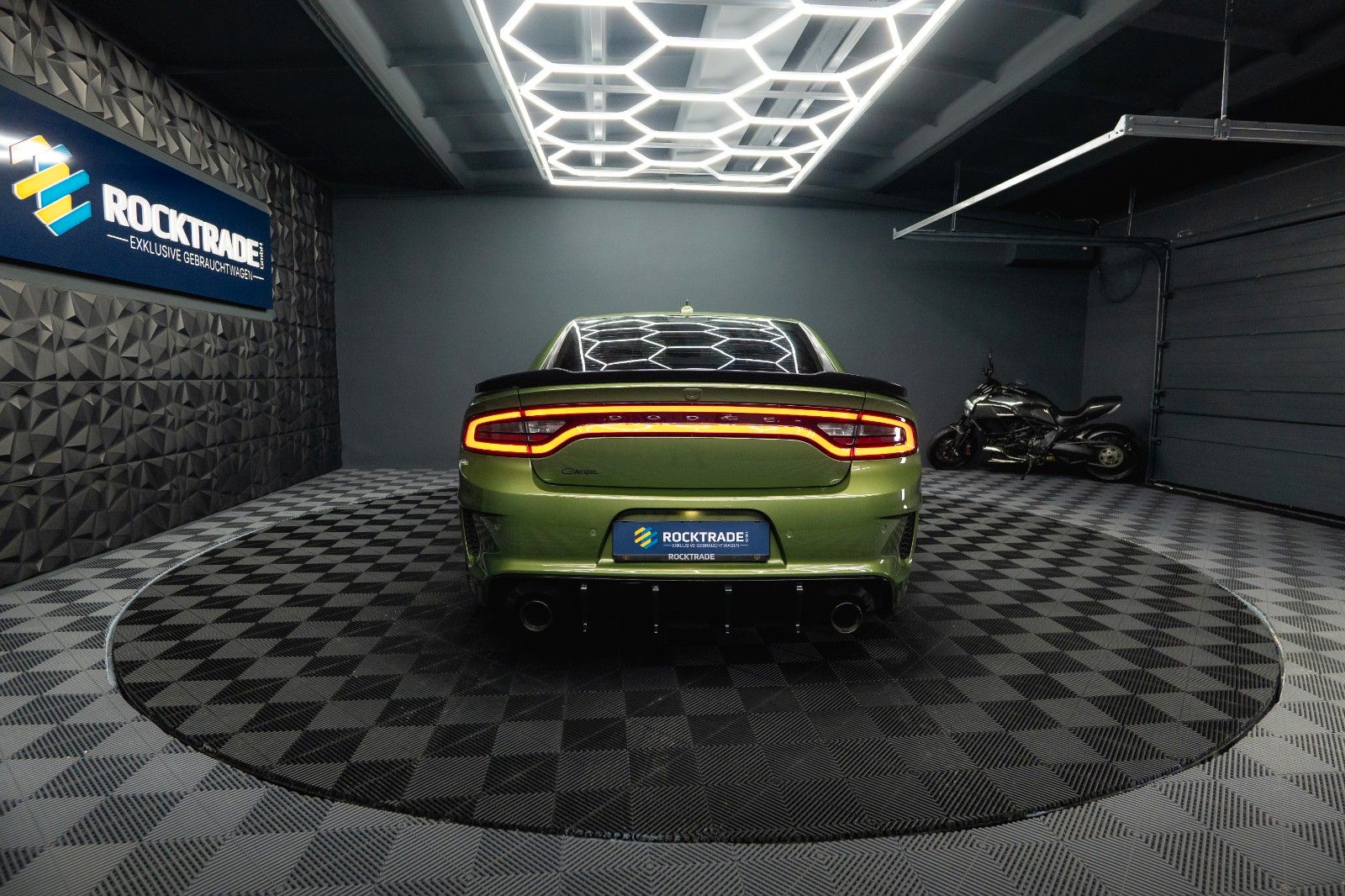 Fahrzeugabbildung Dodge Charger 6.4 V8 SRT 392 SCATPACK SWINGER WIDEBODY