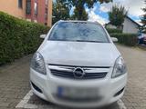 Opel Zafira B 7sitzer Batterie leer - Opel Zafira in Freiburg