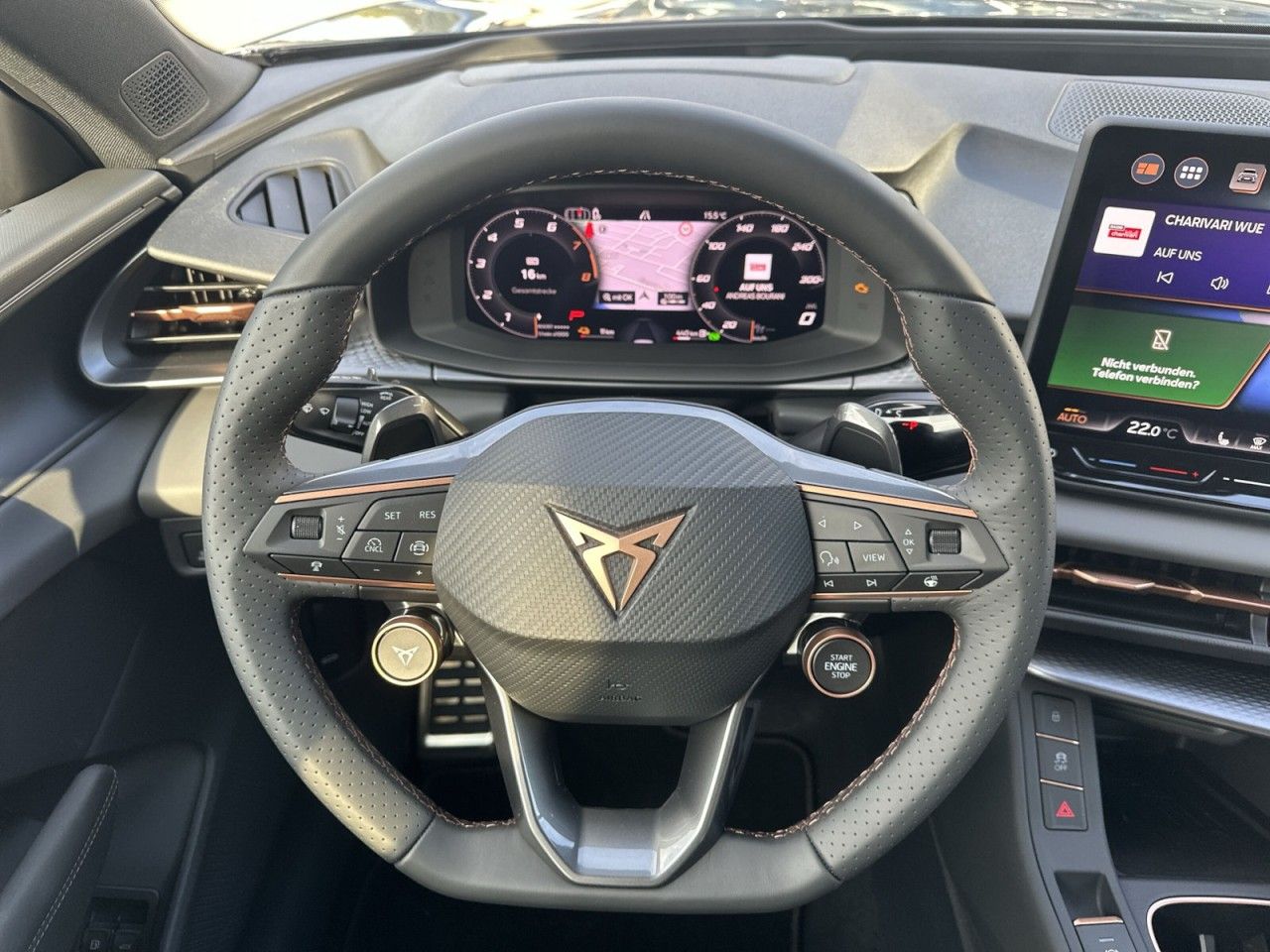 Fahrzeugabbildung CUPRA Terramar 1.5 e-HYBRID 204 PS 6-Gang-DSG - mit KI generiert/bearbeitet