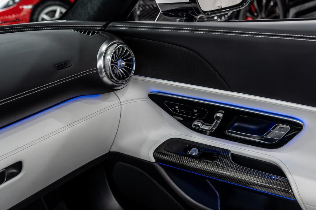 Mercedes-Benz SL 63 AMG