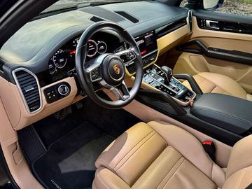Porsche Cayenne - 9