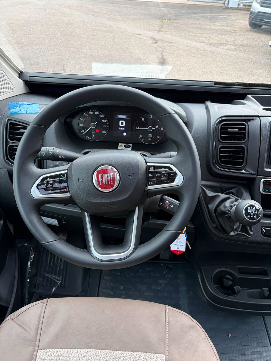 Fahrzeugabbildung Eura Mobil Profila T 695 EB // Tageszulassung