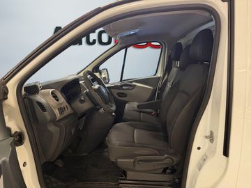 Renault Trafic - 9