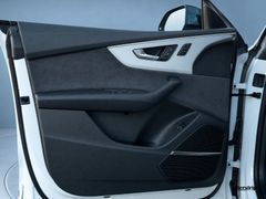 Audi Q8 – 24 / 33