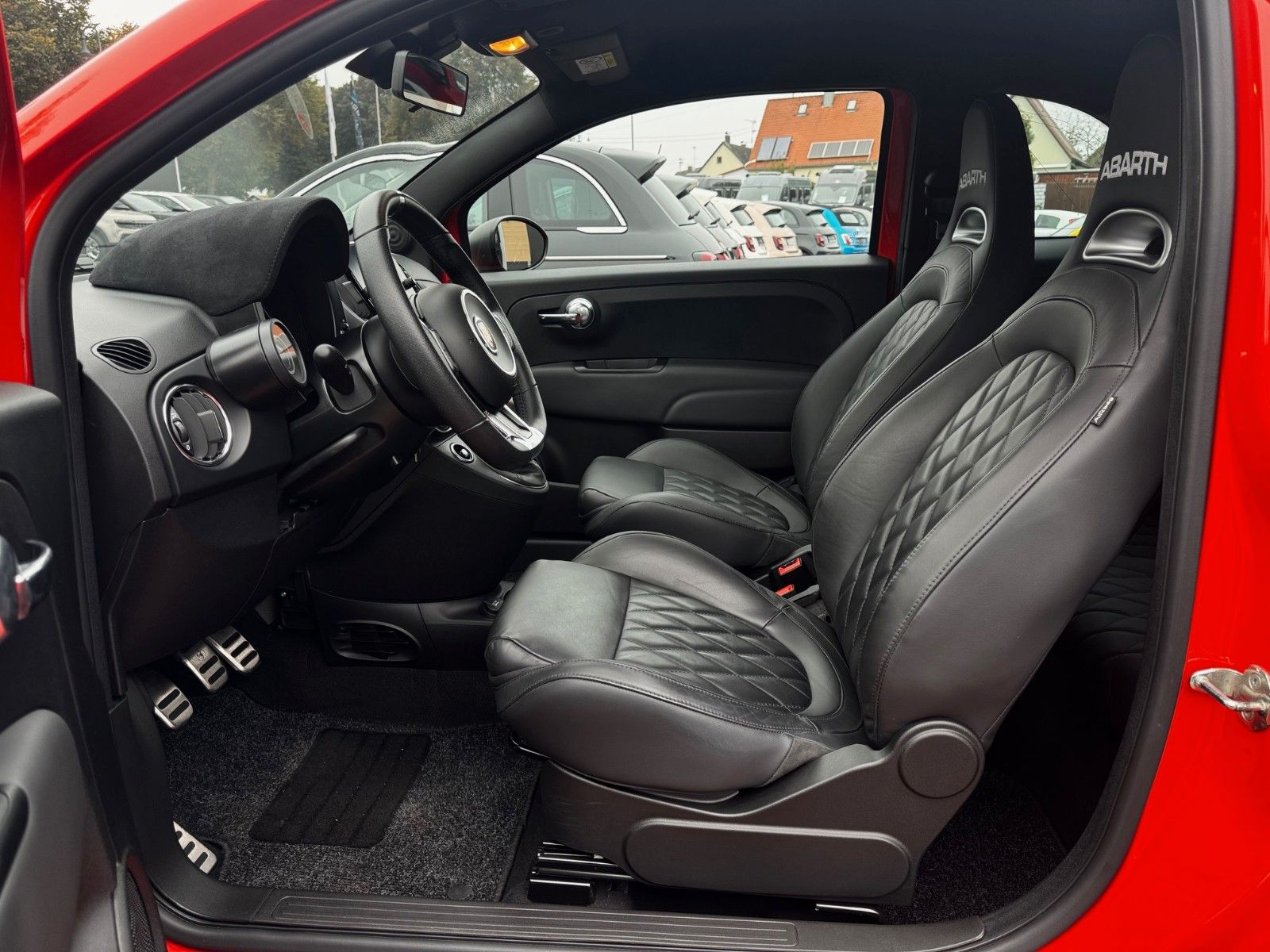 Fahrzeugabbildung Abarth 595 TURISMO 1.4 T-JET 165PS NAVI KLIMA