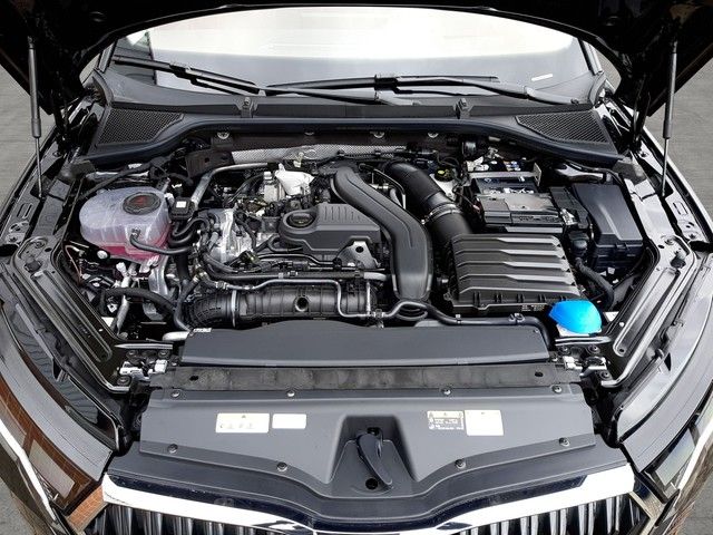 Fahrzeugabbildung Skoda Octavia Combi Balance 1.5TSI DSG Navi AHK HeadUp