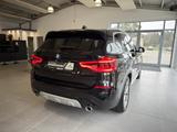 BMW X3 xDrive 20i xLine AHK*PANO*360KAM*ACC - BMW X3 xLine mit Benzin-Antrieb