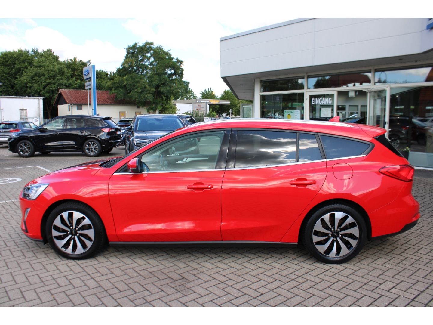Fahrzeugabbildung Ford Focus Cool & Connect Turnier LED GRA GJR Navi PD