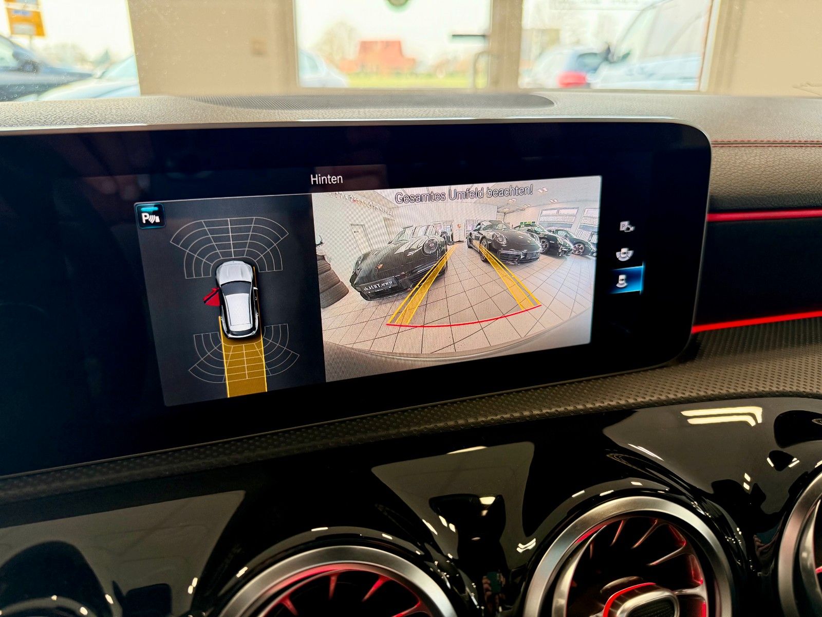 Fahrzeugabbildung Mercedes-Benz CLA 220d Shooting Brake AMG/18Zoll/Kamera/LED