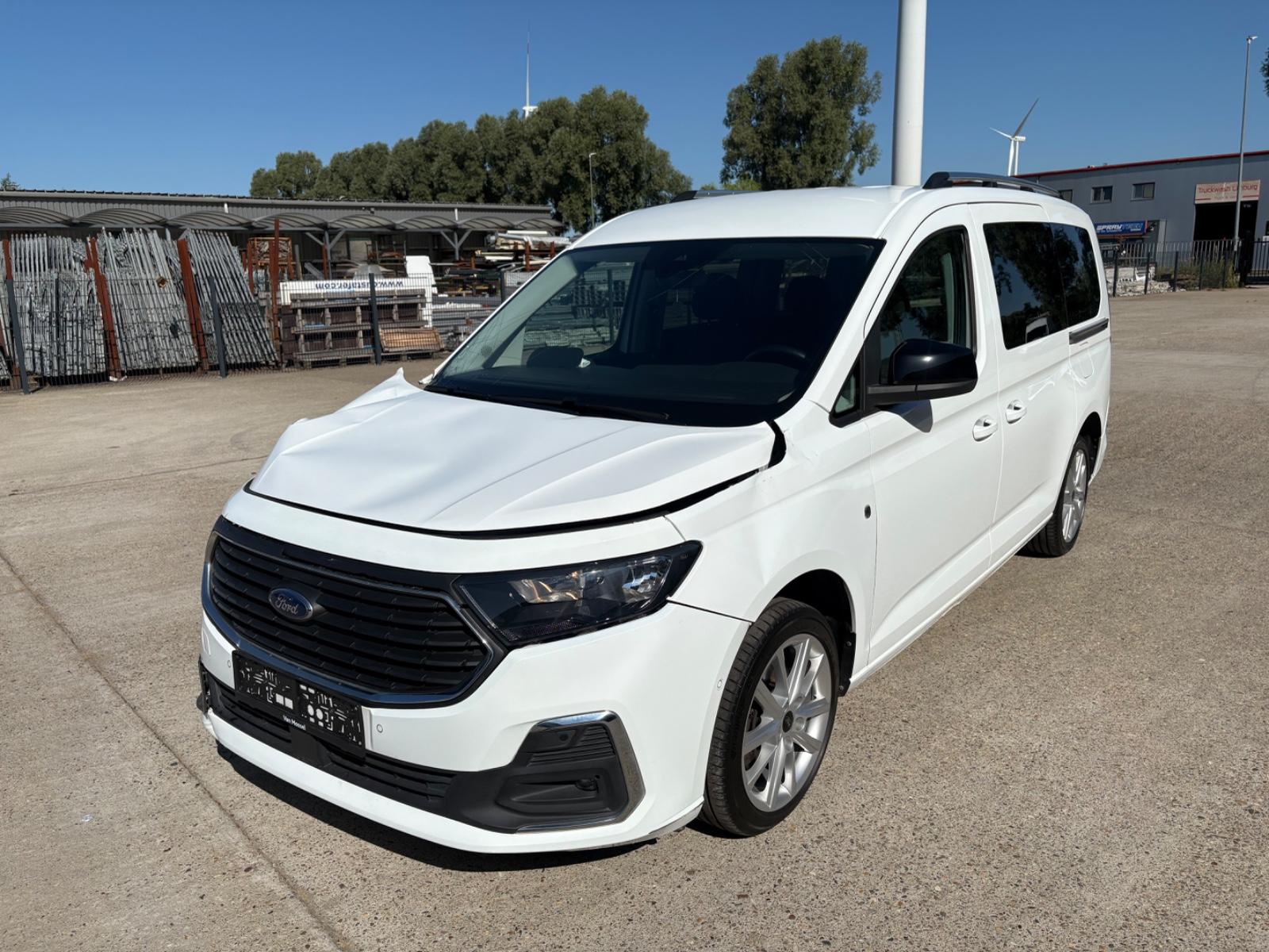 Ford Grand Tourneo CONNECT 1.5 ECOBOOST TITANIUM