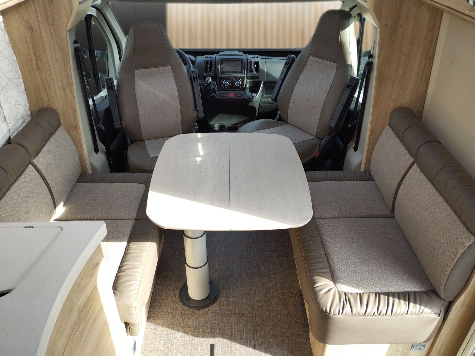 Fahrzeugabbildung Eura Mobil Profila T 720 EF Markise,Maxi 4,25T