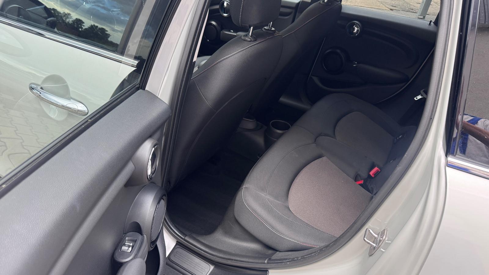MINI COOPER Mini 5-trg. LED Navi Alu Sihzg