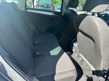 Volkswagen Tiguan - 8