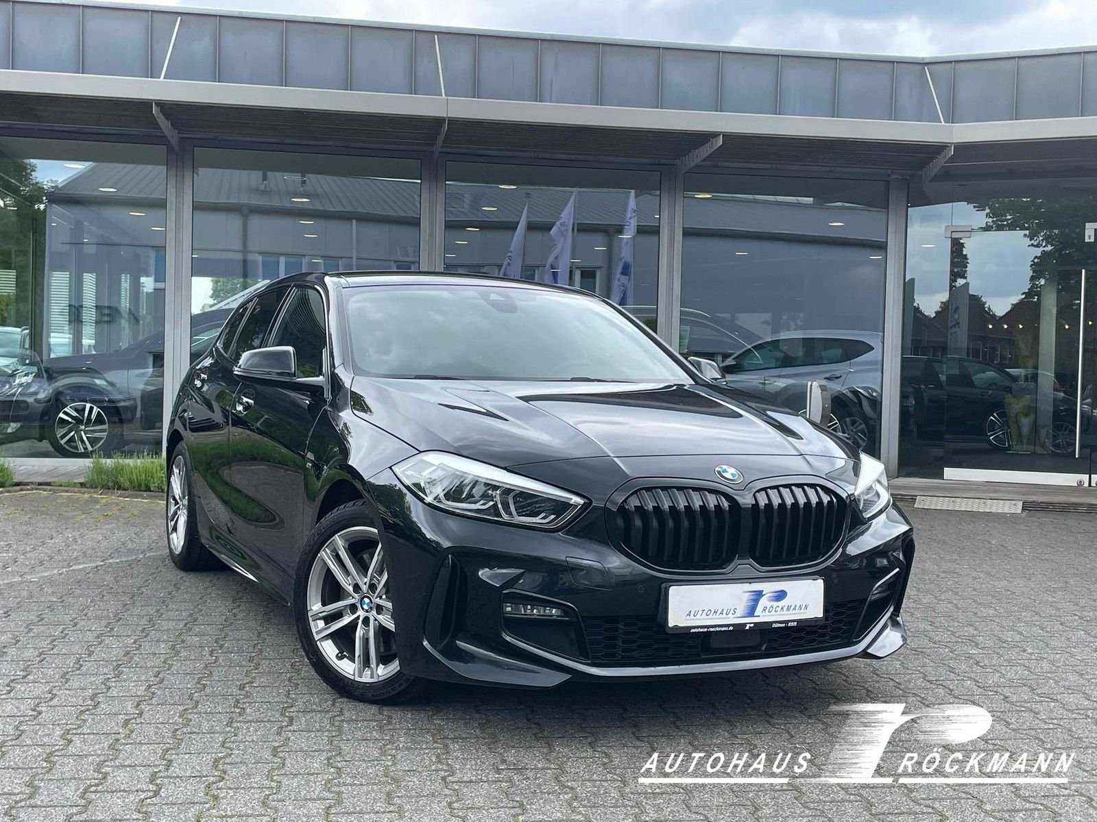BMW 120d M-Sport Navi CarPlay AHK DAB Spur