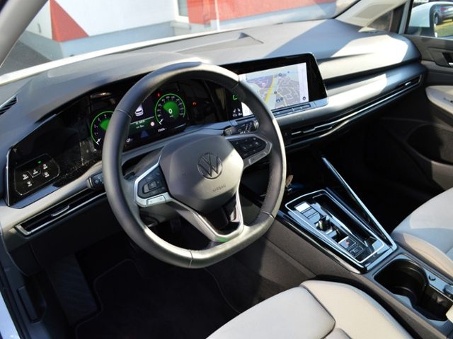 Volkswagen Golf - Bild 3