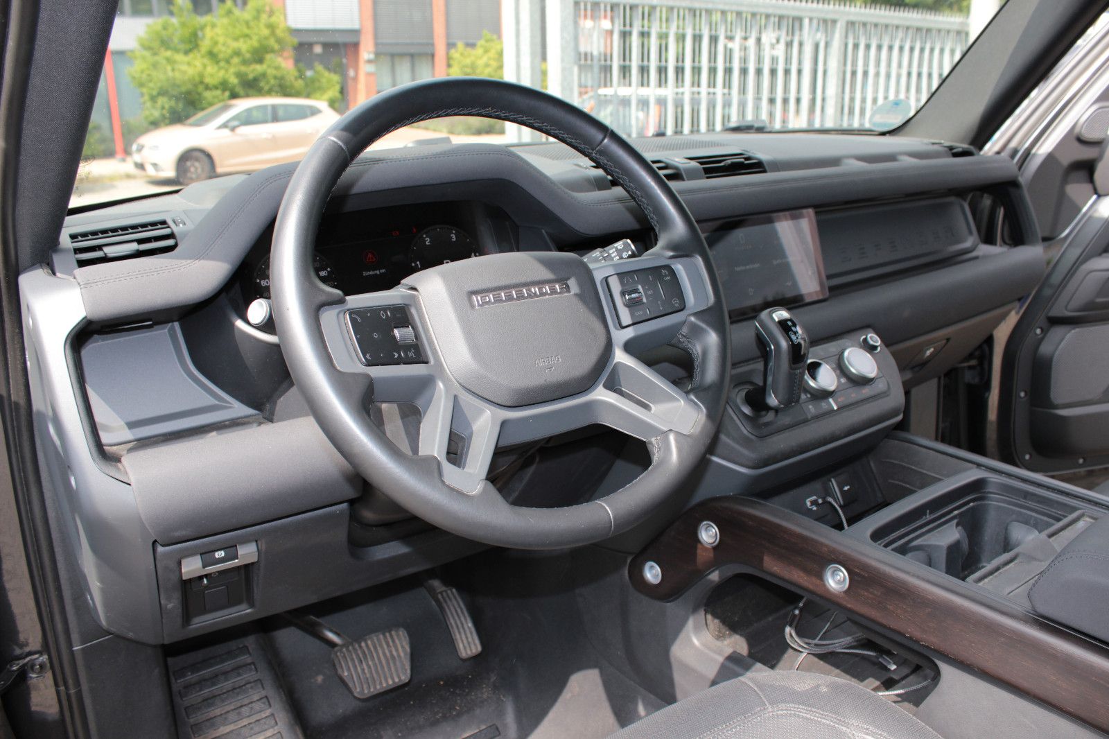 Fahrzeugabbildung Land Rover Defender 90 X-Dynamic SE*HUD*Pano*