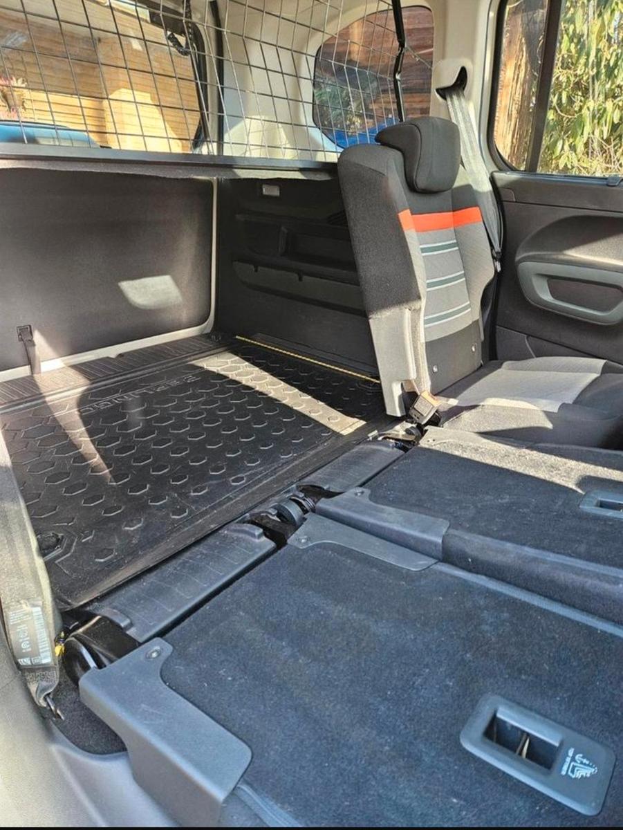 Citroën Berlingo BlueHDi 130 S&S SHINE M EAT8 SHINE