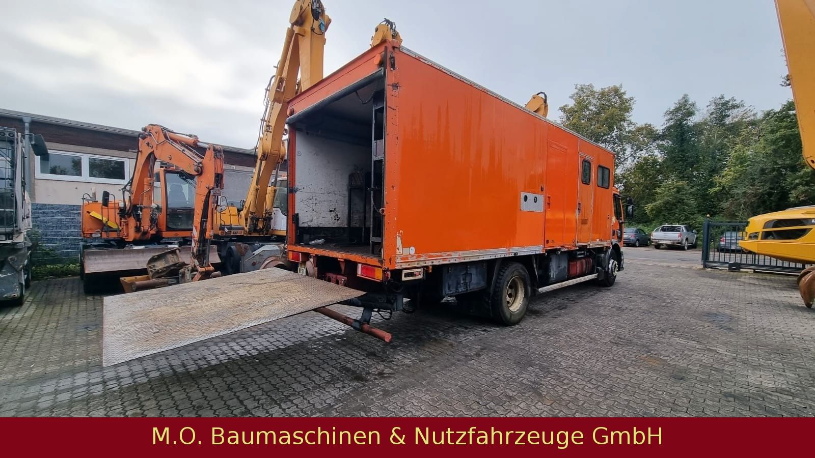 Fahrzeugabbildung Renault Premium 250 DCI / Mannschaftswagen /