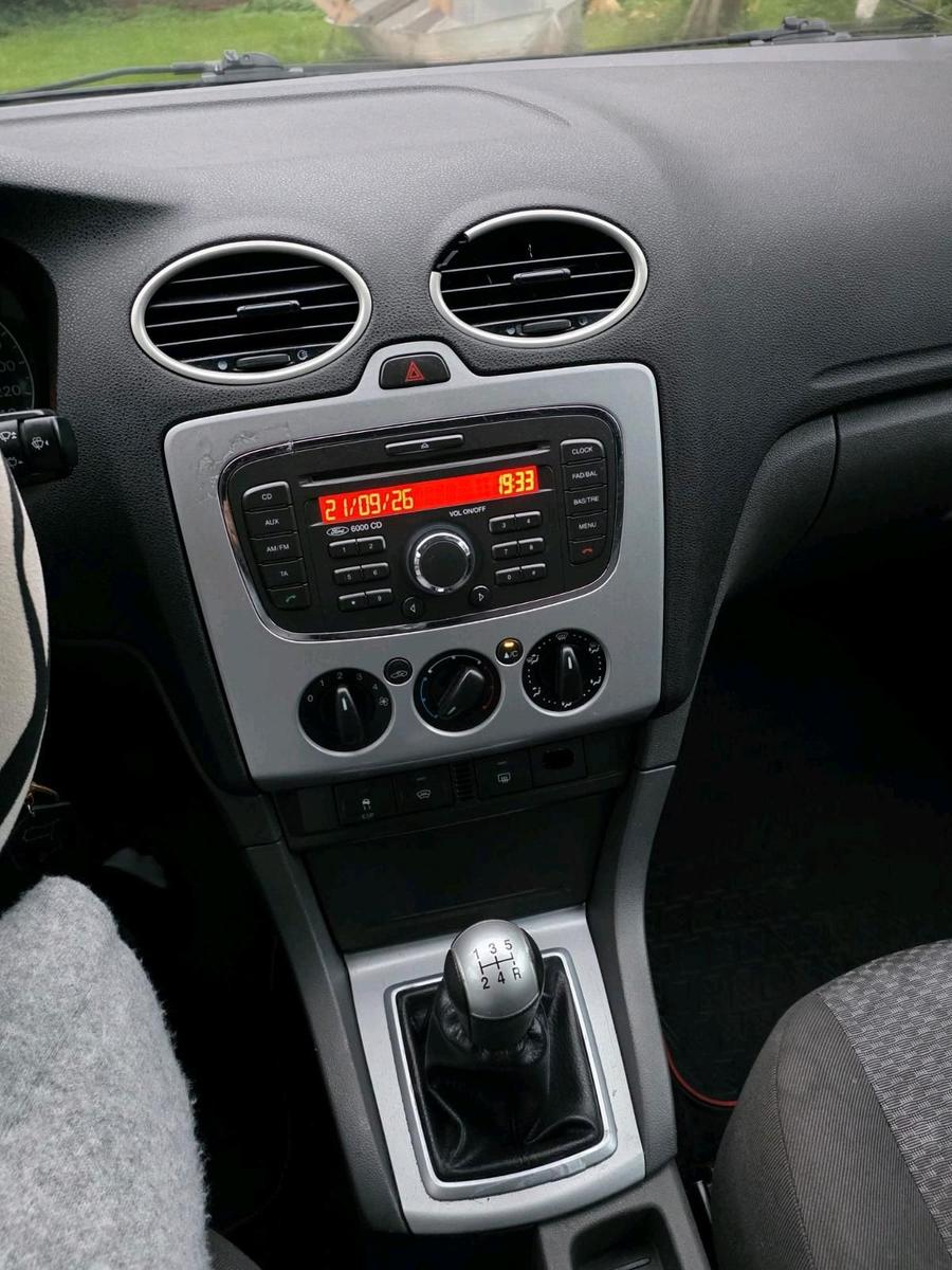 Ford Focus 2007 — photo 11