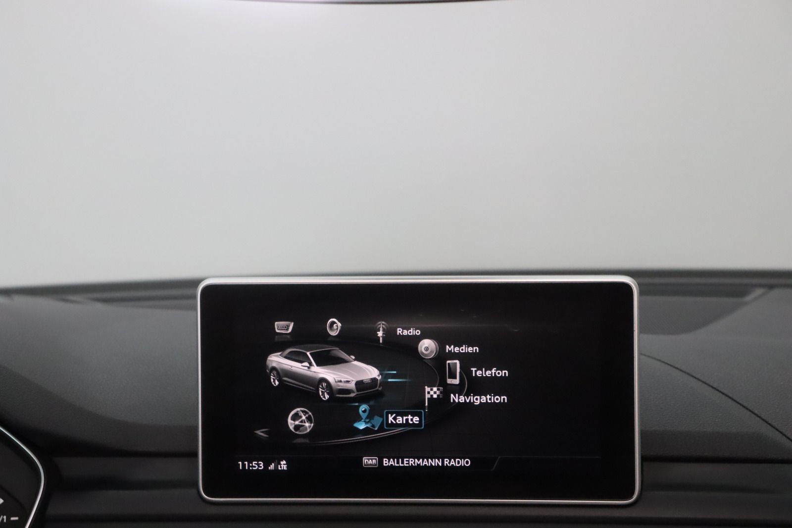 Fahrzeugabbildung Audi A5 Cabriolet 3.0 TDI Quattro S-line