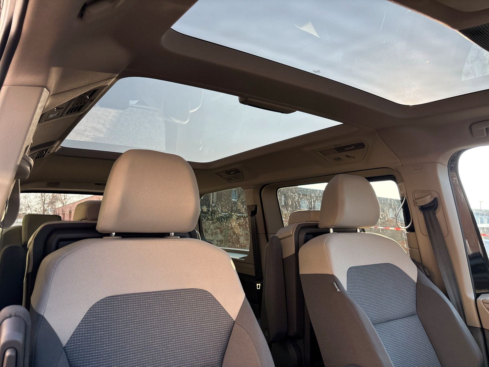 Fahrzeugabbildung Volkswagen T7 Multivan 2.0 TDI DSG Standheizung AHK