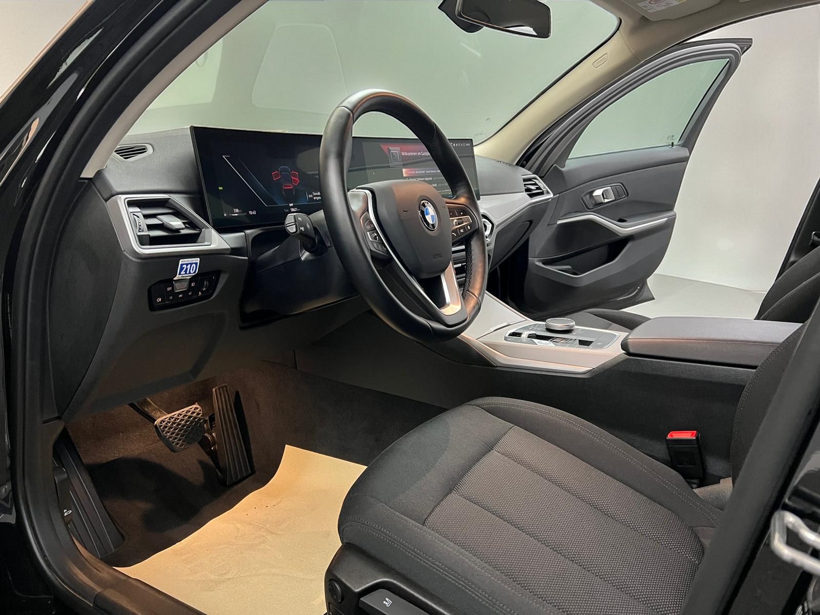 BMW 320d xDrive Limo SHADOW*WIDE*LED*FACELIFT*CARPLY foto 9