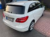 Mercedes-Benz B 200 - Unfallfrei von Privat zu verkaufen - Mercedes-Benz: Verkaufen
