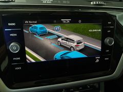 Fahrzeugabbildung Volkswagen Touran 2.0 TDI Move -- RearView/ ACC/ Navi