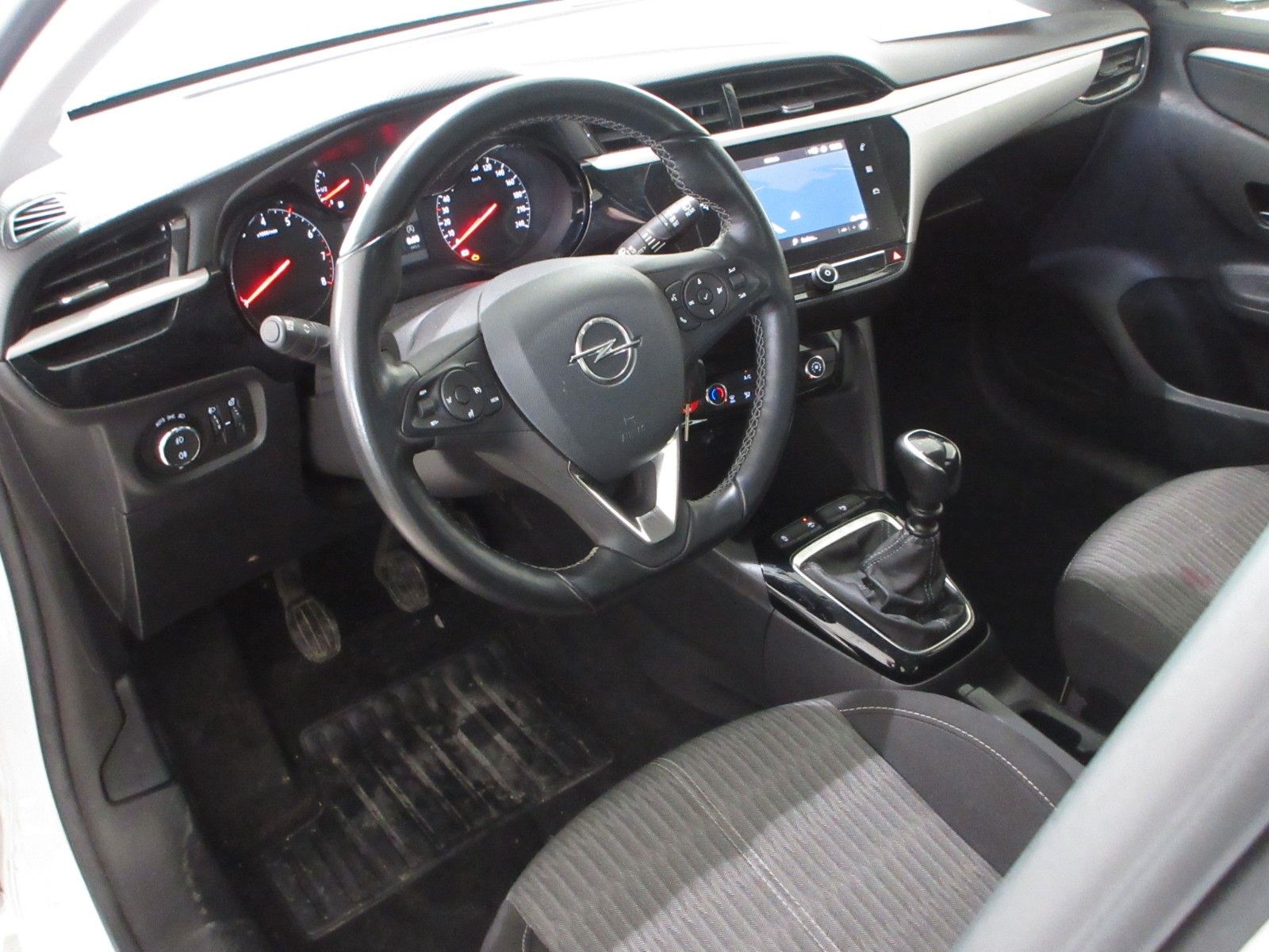 Fahrzeugabbildung Opel Corsa F Edition 1.2T  NAVI/PDC/ALU/MULTIMEDIA