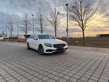 Mercedes-Benz E 220 d  Autom. 7 Sitze. Vollausstattung  - Mercedes-Benz: Kombi, 7sitzer