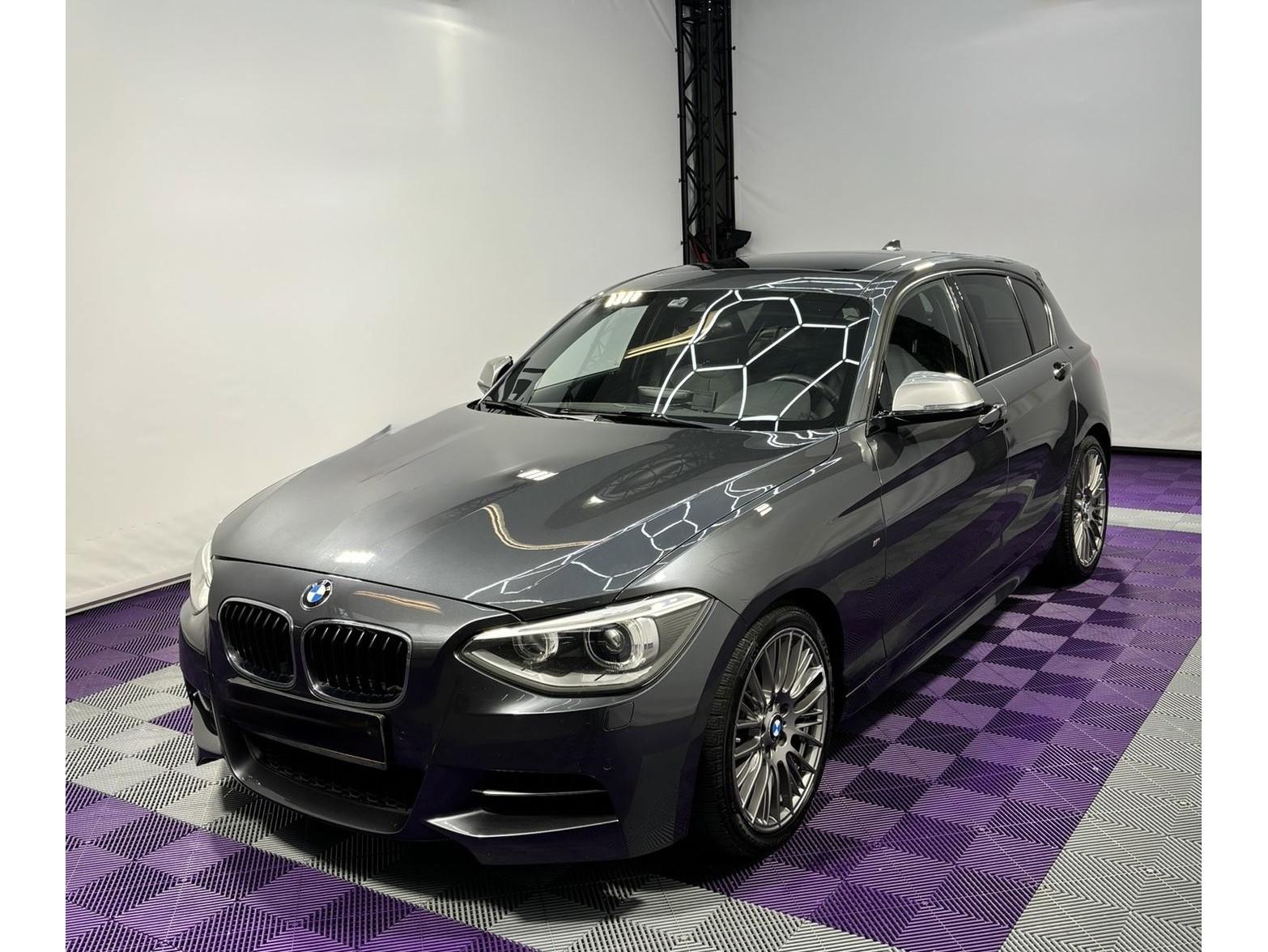 BMW M135 M135i Xdrive/PANO/SUIVI/M SPORT/GARANTIE